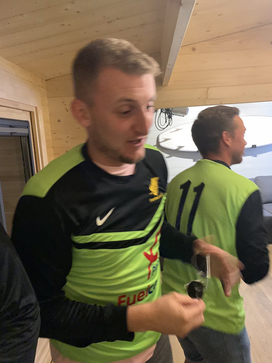 ClubFernhurst's tweet photo. STILL GREEN ARRRRRRMMMMMMYYYYYYYYY 

@philmoore5 

@alton_fc https://t.co/xiDv24oGJN