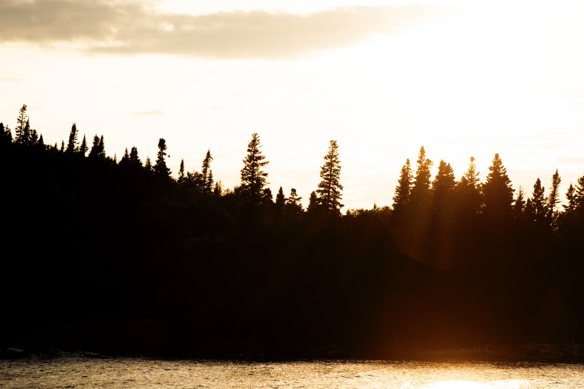 marykkeown's tweet photo. A few more shots from my #camping trip thru #NorthernOntario. @PukaskwaNP and @NeysProvPark are both so, so gorgeous for different reasons... #NeysPP is for chilling but #PukaskwaNP is for being a little bit #wild.
#Canada #705 #Kayaking #LakeSuperior #shoreline #sunset #raw https://t.co/cfc4F6yniN