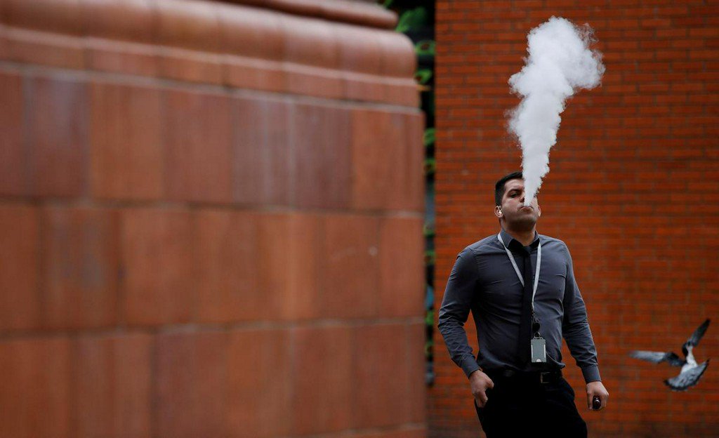 Reuters's tweet photo. CDC, FDA report 215 cases of respiratory illness possibly tied to vaping https://t.co/BjVNRv5lF8 https://t.co/CXQChutO3A