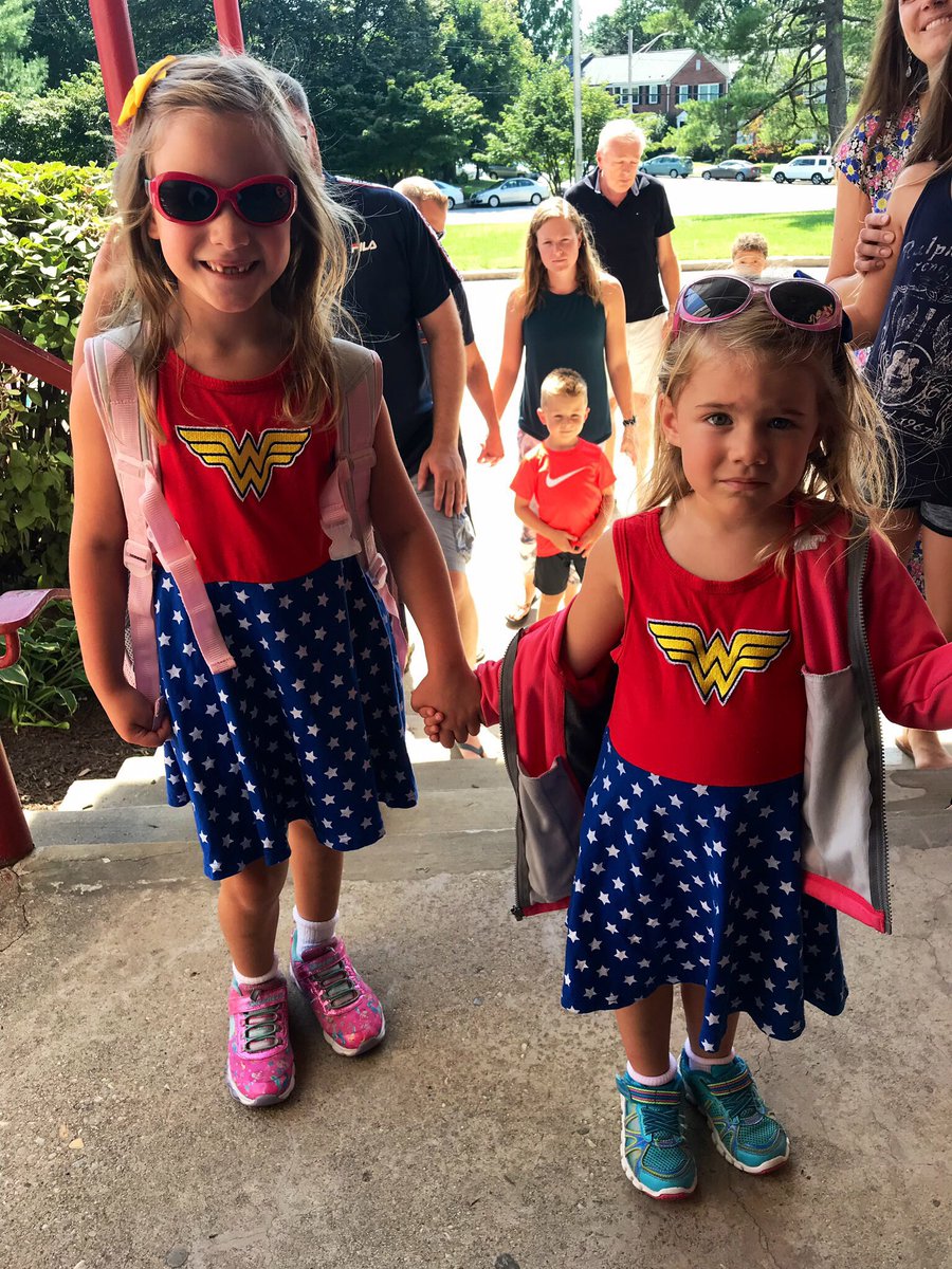 missyfanshaw's tweet photo. Excited to welcome back🙌🏼our SUPER Students! #RFES #sneakapeek #back2bcps #studentselfie @BaltCoPS https://t.co/eBDaTCIuaI