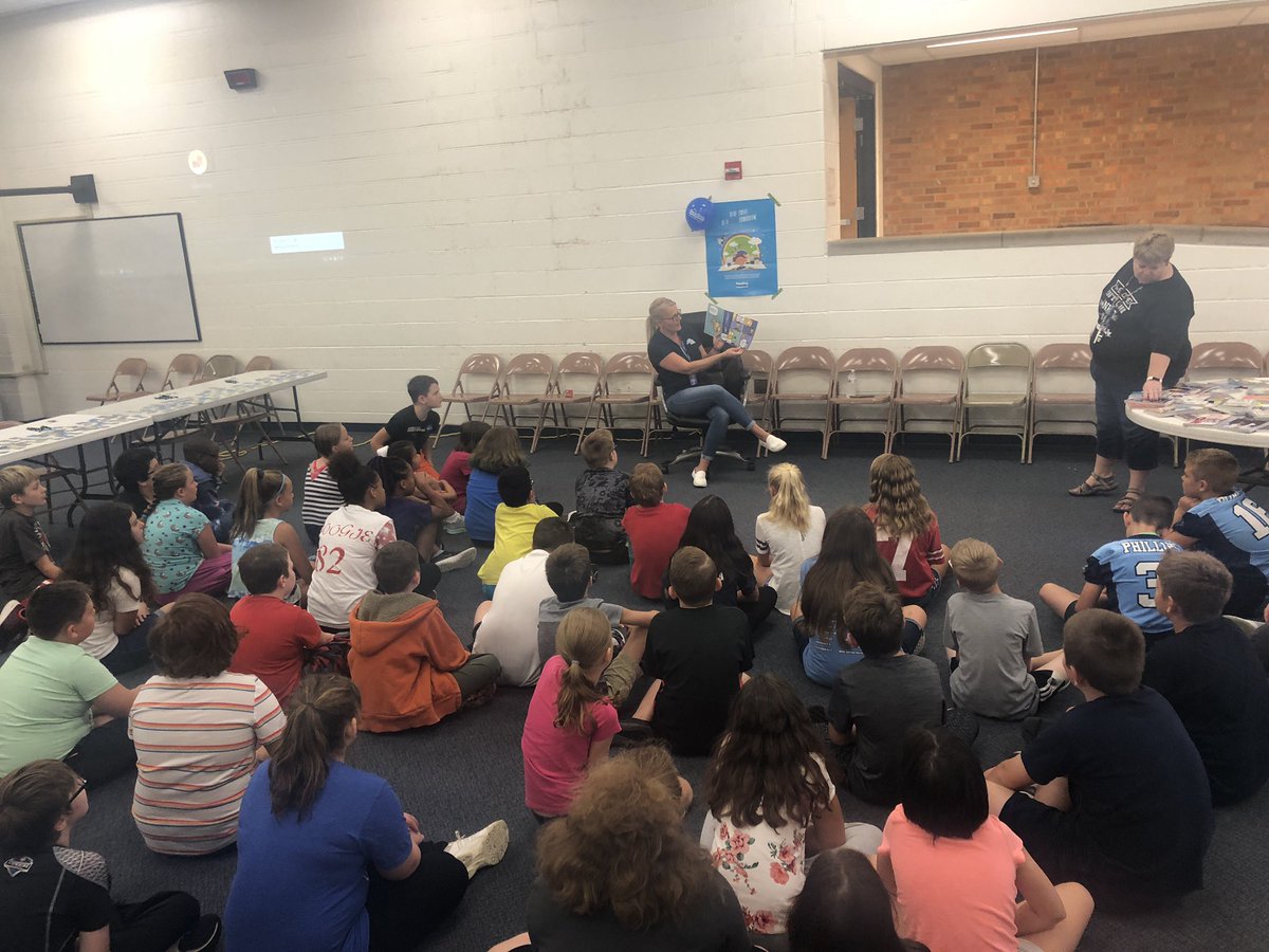 ESLisfun2day's tweet photo. @Fairborn4th5th @RIFGivingPage  what an amazing day giving books out to every student in our school! https://t.co/CQgAFj0fc3