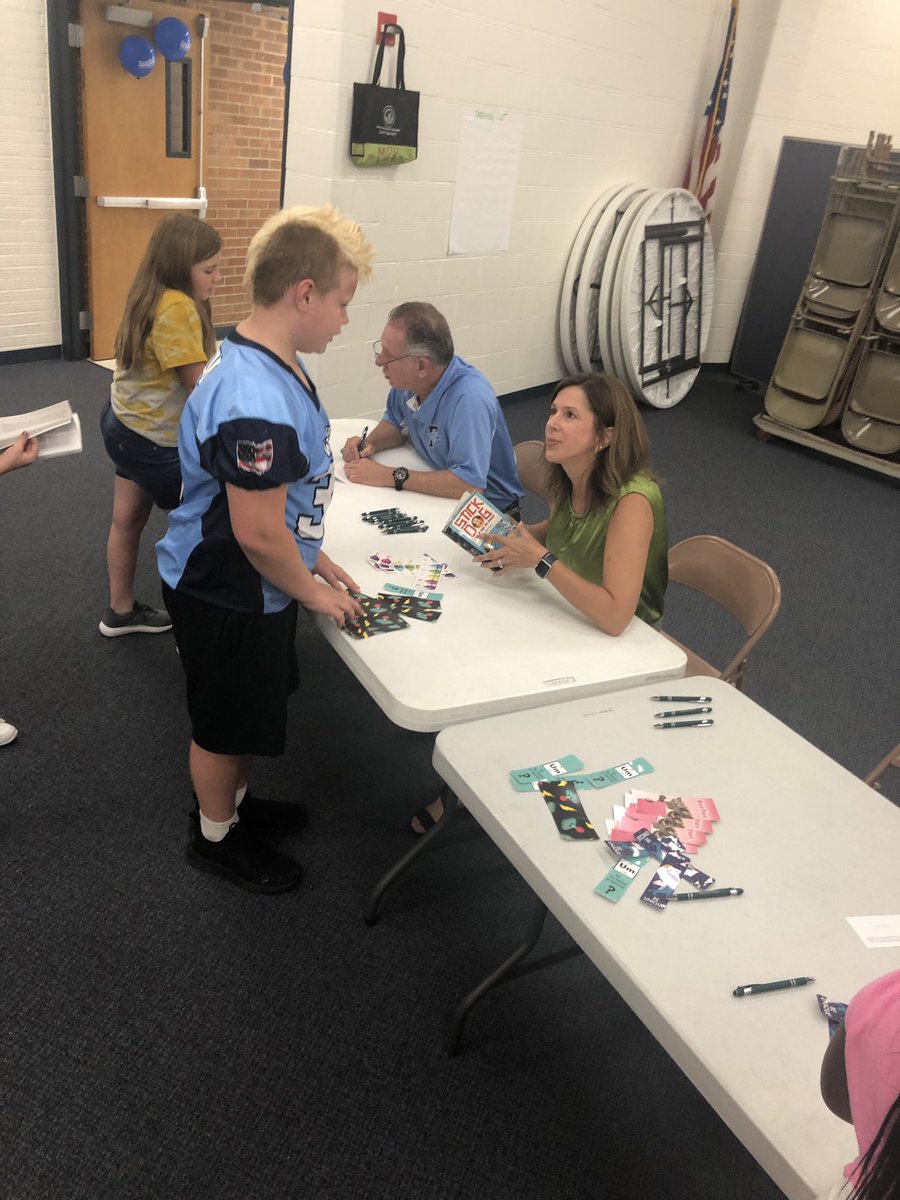 ESLisfun2day's tweet photo. @Fairborn4th5th @RIFGivingPage  what an amazing day giving books out to every student in our school! https://t.co/kuMFrRjRl1