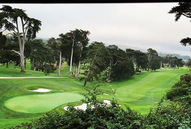 Joey3108's tweet photo. Who doesn't love this picture going up to the parking lot after their ass got kicked by the course? @theolympicclub #lakecourse #usopensite https://t.co/dkCl0W6ezO https://t.co/qvMyM9Yru4