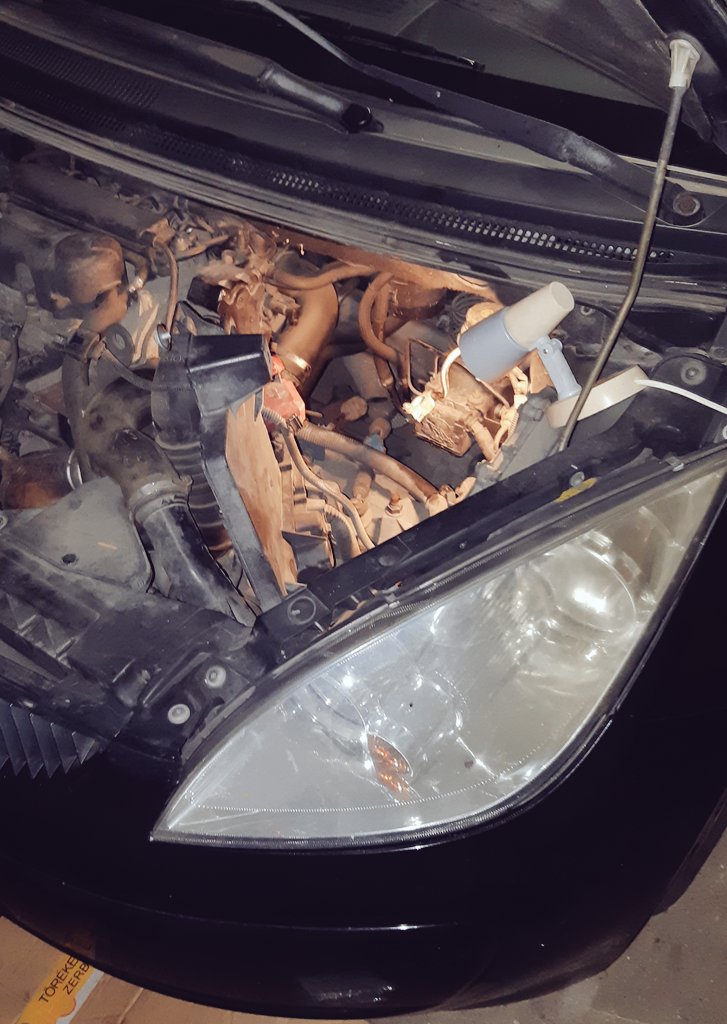 OpenthehoodBlog's tweet image. Végre kész van a #colt! Kalandos nap volt a mai, de végül sikerült befejezni a melót és így nem maradunk autó nélkül! Durva menet volt de nagyon feldobott a dolog! Nagyon nehéz napkezdés volt de sikerült átfordítani pozitívba! #mikroblog #igblog #twitterblog #szereles #hobbista