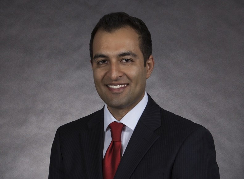 LLUSBH's tweet photo. BLOG 🏆 | Dr. Qais Alemi honored for research on refugees - "Dr. Alemi was recognized [for] his research examining the unmet psychosocial needs of Afghan refugees resettled in the U.S. and abroad." More: https://t.co/SzZdjteq06 #lluSocialWork #lluSBHresearch #lluSBH #mentalhealth https://t.co/f5vz3DMhyM