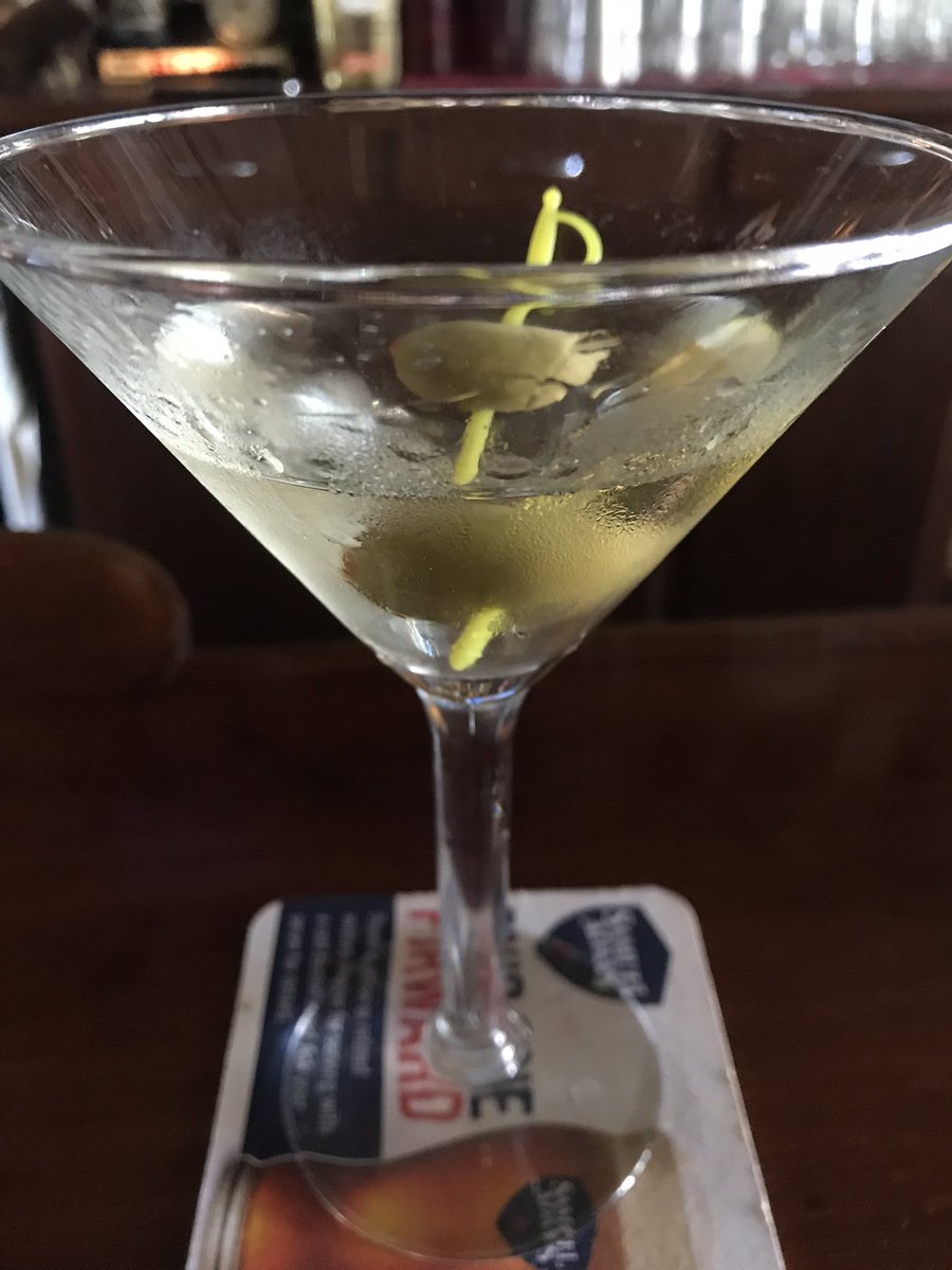 Rollinon31s's tweet photo. Dirty Sue kinda Dirty!
#extradirtymartini
#nothingclean https://t.co/4TcSulbAjL