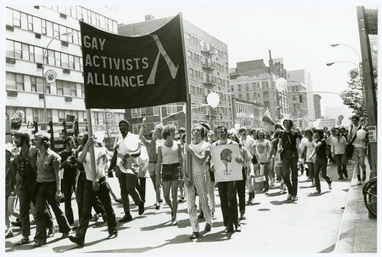 Coverage of the Stonewall anniversary showed how far media outlets have come in reporting about queer communities. Read the story by CONNECT reporter Kayla Brown. bit.ly/2NITHRS