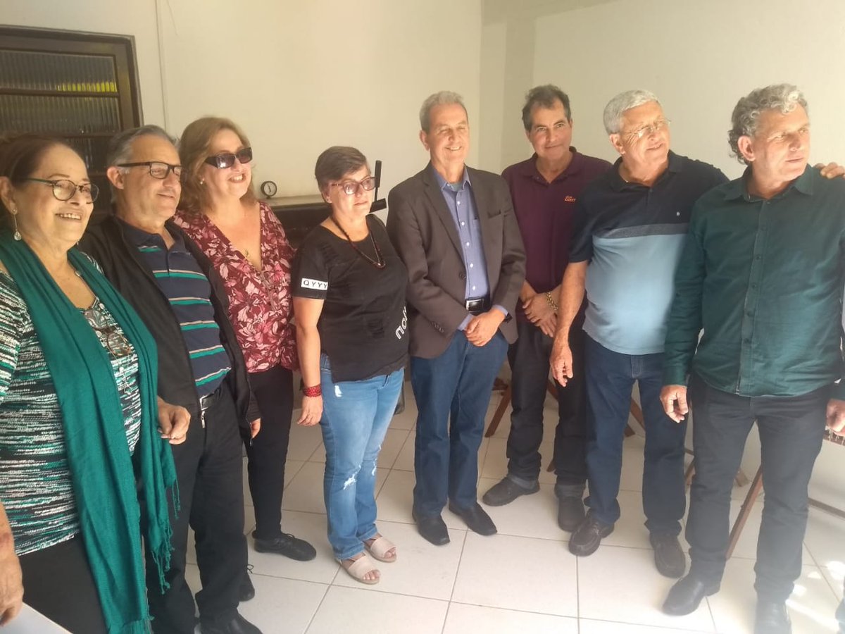 feapaesmg's tweet photo. Na ocasião, o Presidente participa de reunião com 15 #Apaes integrantes do Conselho Regional e, ainda, da inauguração do #CentroDia da Apae, uma conquista muito importante para a entidade na área da #assistênciasocial.

#MovimentoApaeano #Inclusão #MG https://t.co/Ll2Kz0ATCq
