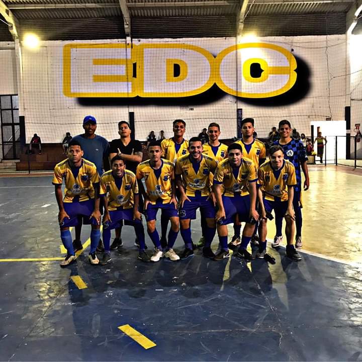 EDC_FC's tweet photo. 28/08 quarta feira

EDC 4x4 Real Paulista

⚽ 2 #MatheusGalvao
⚽ 1 #Tiago
⚽ 1 #Ramon https://t.co/PfEwvxh0au