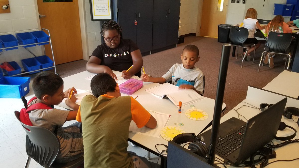 Space Exploration in Stream!  <a href="/BESClippers/">Bridgeton Elementary School</a> #collaboration #sailandprevail