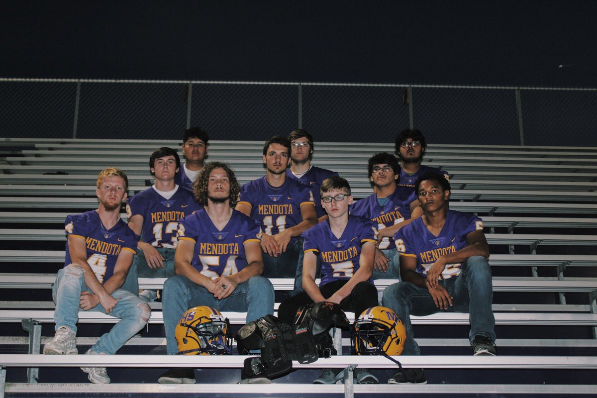 EmsVisuals's tweet image. Away Football game TONIGHT at 
North Boone High School 
Varsity kickoff at 7:00pm #trojantown #gamehours @MenOfMendota