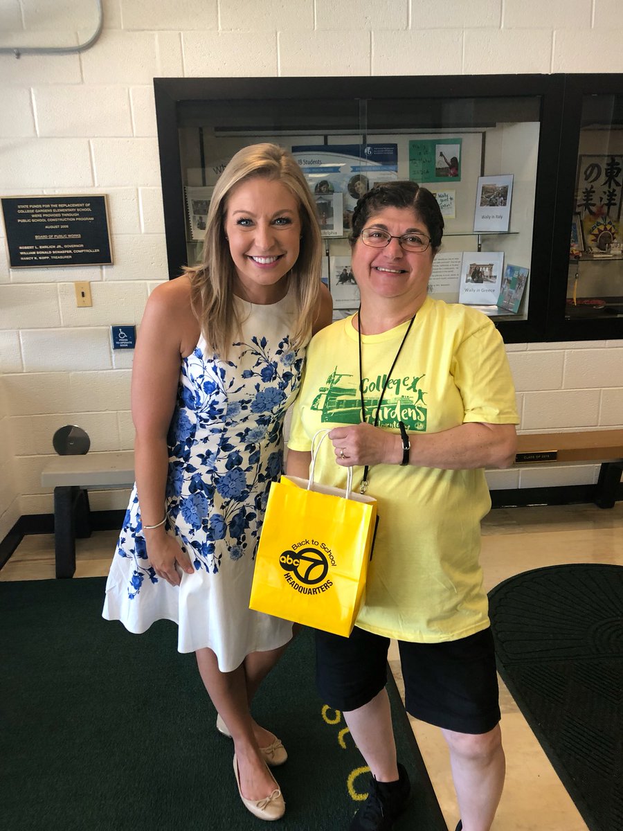 Eileen7News's tweet photo. Stopped by @IBeducatedCGES with @ABC7News #backtoschool pencils to help kick off the school year right! ✏️ Here’s to a great first day Tuesday! The staff is hard at work ahead of the first day! @MCPS #ABC7FirstDay https://t.co/Ah2pJt5Kk7