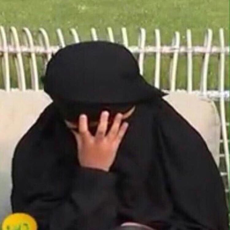 #شعورك_في_كلمتين

منضغطة فكرياً ونفسياً .. ومشتتة عقلياً .. 💔😩