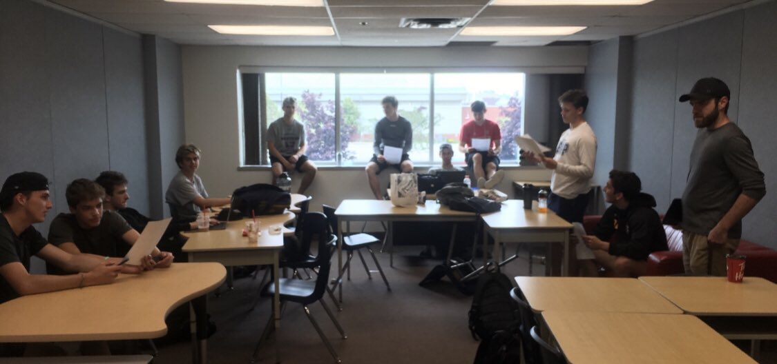 DevelopAthletes's tweet photo. A hockey player devp pilot project...
Proud of the 13 Jr & U18 AAA hockey players that became coach certified & trained all spring/summer!
They also took 2 gr 12 credits in prep for the season to balance school/training load. #workingahead #futurecoaches #RespectInSport @TPHCan https://t.co/QhYMLAKKIp
