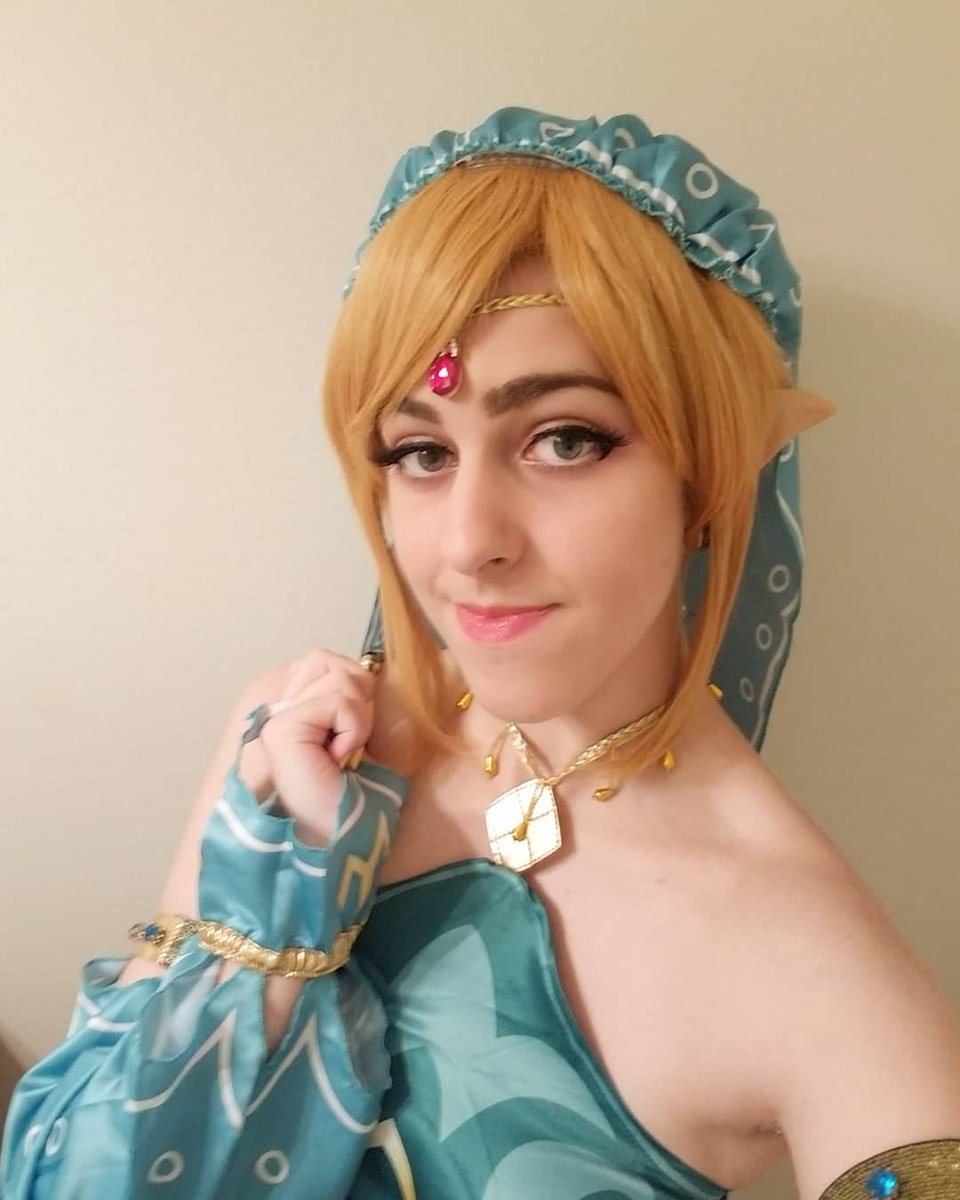 Happy_Sakura_CP's tweet photo. Gerudo Link today, catch me at PAX West!
#paxwest #pax #paxwest2019 #paxwest2019cosplay #cosplay #cosplaygirl #link #gerudolinkcosplay #gerudolink #linkcosplay #cosplayfun #gerudo #femlink #legendofzelda #legendofzeldabreathofthewild https://t.co/qXo0Oyhmn4