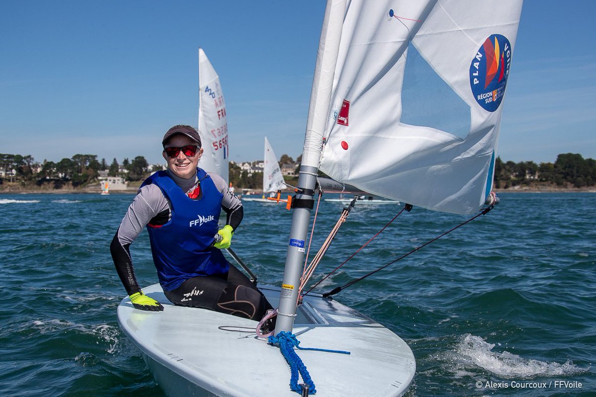 FFVoileEvt's tweet photo. 📰"Les Espoirs décrochent leurs premières étoiles". Voici le résumé du dernier jour du Championnat de France Espoirs Solitaire Equipage 2019 à Brest. 🤙 #CFESE #Generation2024
👉A lire ici : https://t.co/3mk63AiJyi
📷 - Alexis Courcoux / FFVoile https://t.co/bo5T3HJ7iq