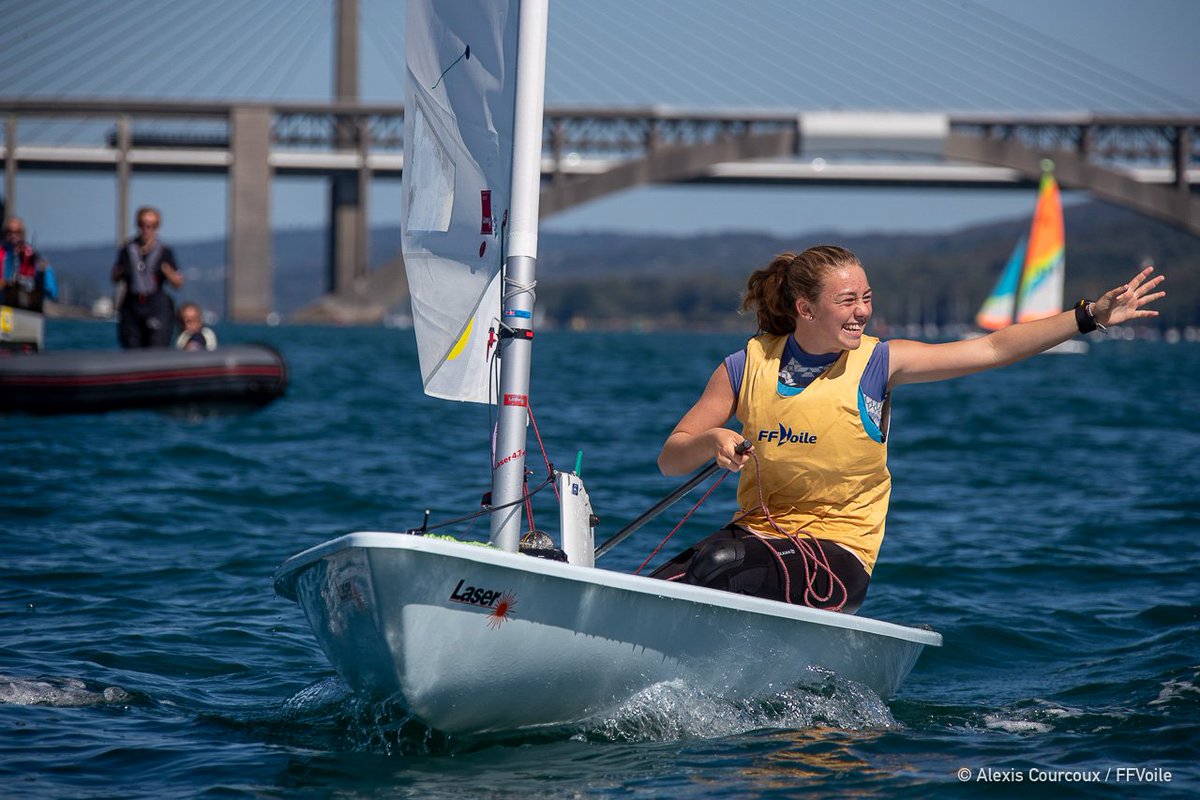 FFVoileEvt's tweet photo. 📰"Les Espoirs décrochent leurs premières étoiles". Voici le résumé du dernier jour du Championnat de France Espoirs Solitaire Equipage 2019 à Brest. 🤙 #CFESE #Generation2024
👉A lire ici : https://t.co/3mk63AiJyi
📷 - Alexis Courcoux / FFVoile https://t.co/bo5T3HJ7iq