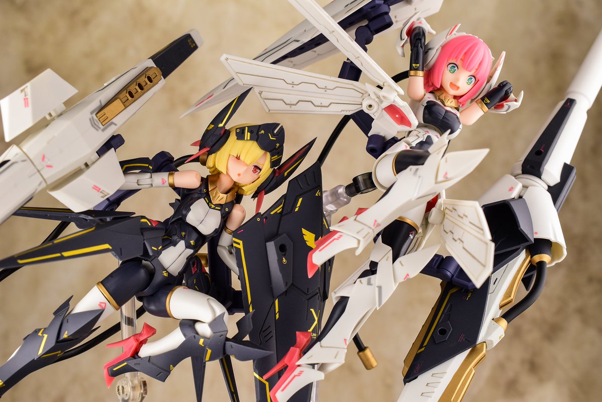 固定用に。
たまに玩具とかプラモの写真撮ったり、ごくたまに絵描いたりしとります。 