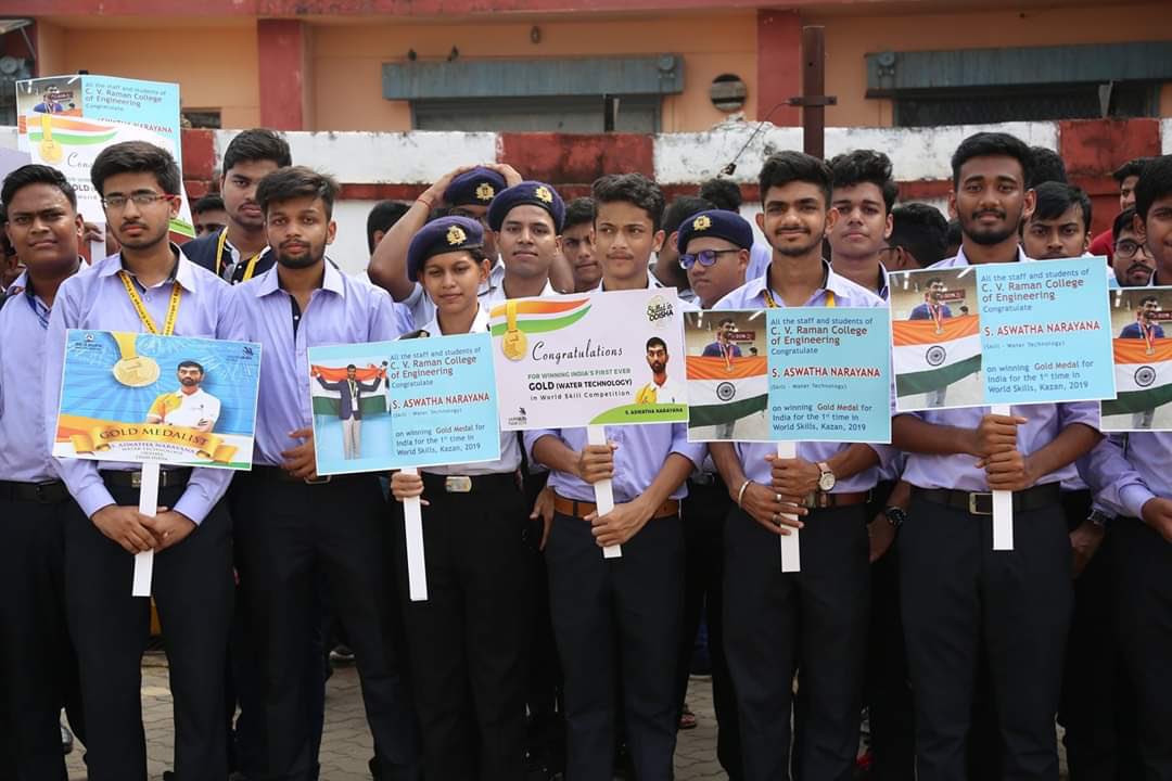 MSDESkillIndia's tweet image. Aswatha Narayana who won Gold Medal for India at the @WorldSkills 2019, received a warm welcome on his arrival in back home. His historic feat will inspire millions of youth not just in Odisha, but all across India. #IndiaWinsInKazan #AbSkillsKiBari 

hindustantimes.com/education/odis…