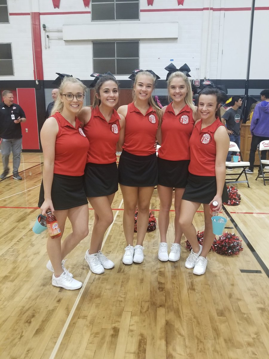FDSHCheer's tweet photo. Homecoming Court 2019...Congrats to our Seniors: Brooklynn Bailey, Olivia Ferris, Alaina Porter, McKenna Bishop, Ava Baedke 🖤❤ https://t.co/Y54HRZJ5nT