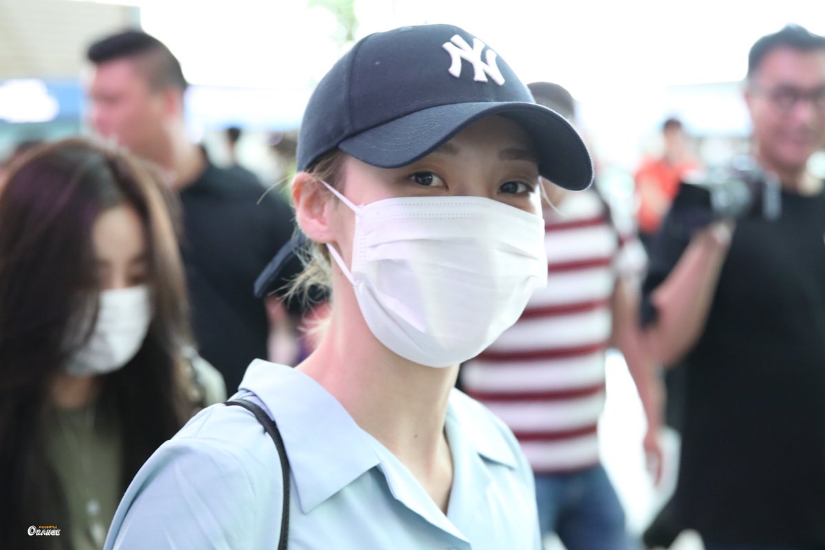 OrangeByul2's tweet photo. 190830

🍬👀🎉💙

#마마무 #문별 #MAMAMOO #MOONBYUL https://t.co/C0asLxSJMb