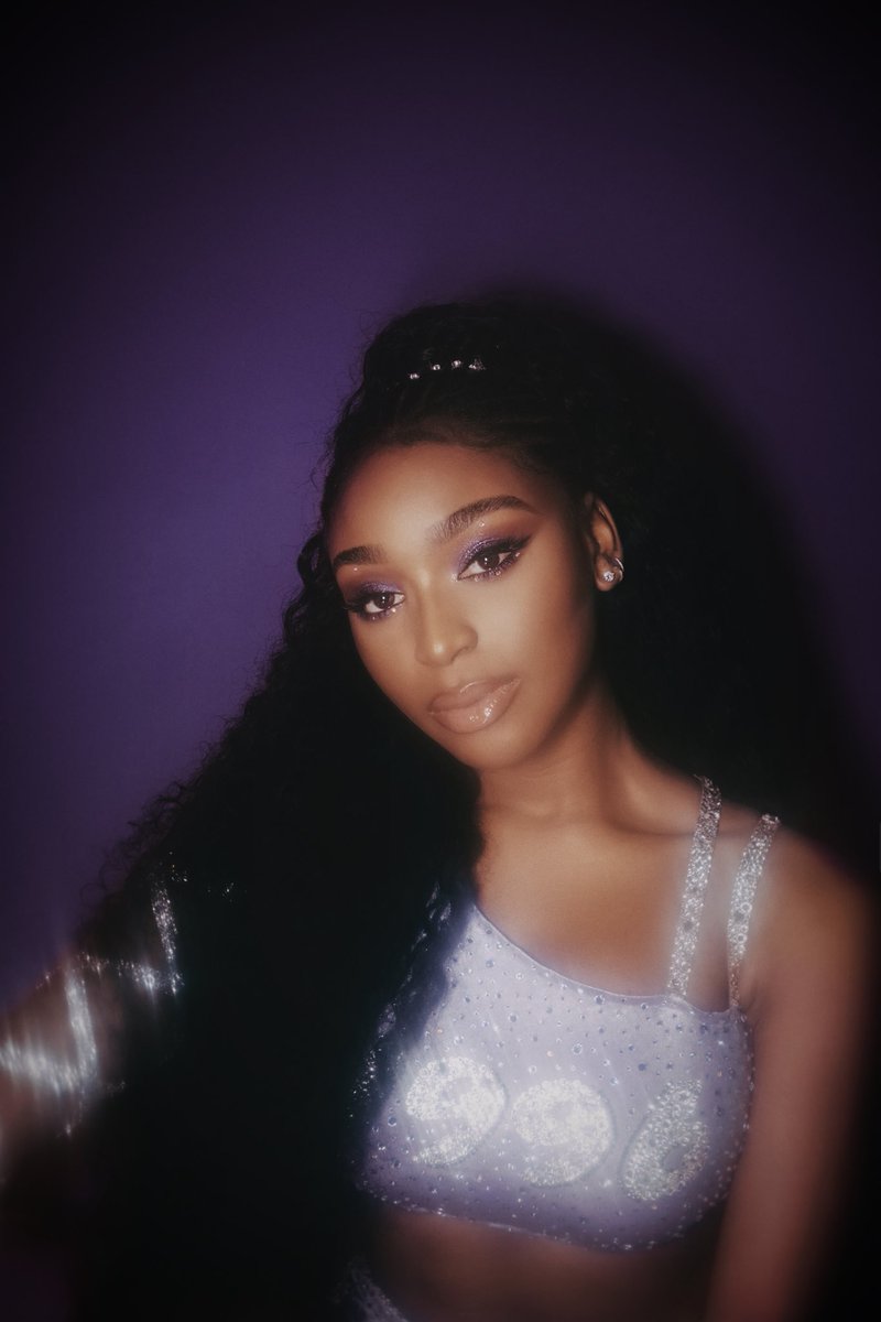 BlairCaldwell's tweet photo. 🔮@Normani https://t.co/o7hrIofYlP