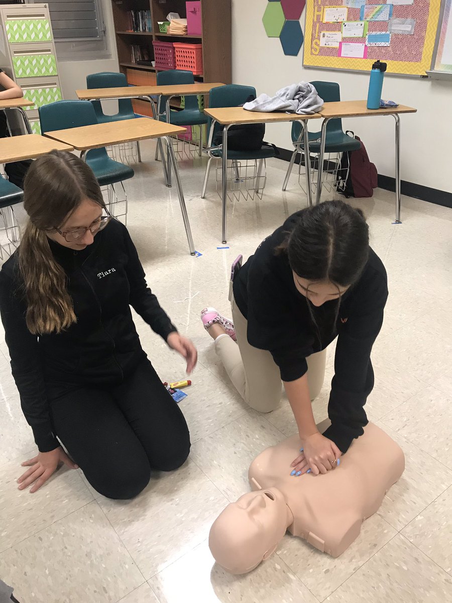 MsAdamsonHDMM's tweet photo. It’s CPR time in our Medical Magnet 8th grade elective! ♥️ #CPR #MedMag #GoPanthers @HDMcMillan https://t.co/8EuxLPli0z