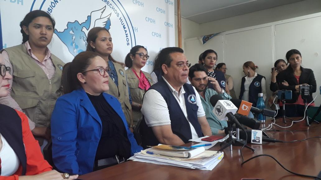 MarthaVasquezLP's tweet photo. CPDH denuncia juicio político, arbitrario y deplorable contra abogada María Oviedo, defensora de derechos humanos. @laprensa https://t.co/rVyWEzyc2r