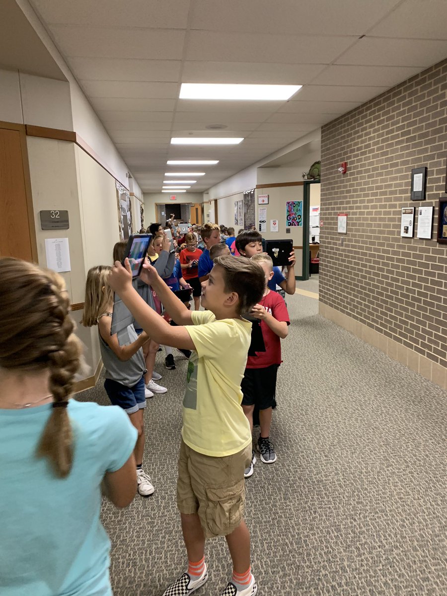 MillerRm33GES's tweet photo. Itβs way more fun to look for geometry around us than just drawing lines and rays in our workbooks! #rm33rocks #geometricworld https://t.co/36A7LrJbGI