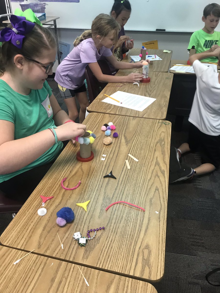 denise_holmes4's tweet photo. Sierra Verde 4th graders,  using what they have learned about conservation, to create “Impact Monsters”  #anythingispossible #ASUteachercandidates @DVUSD @SVViperPride https://t.co/tpq0OnSlAk