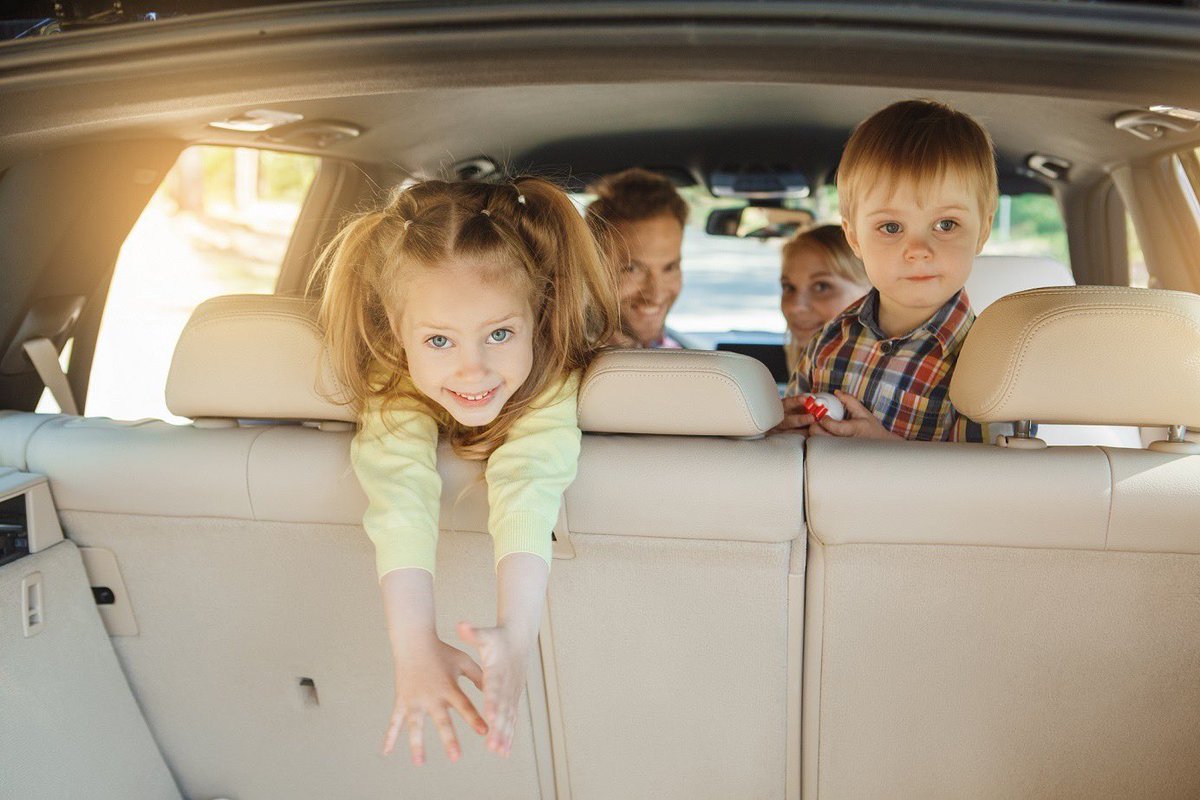 ZeebaVans's tweet photo. Our vans are the perfect vehicle to get the whole family somewhere fun. We want to help you create memories that will last a lifetime. Look into our van rentals today and make this a weekend you’ll never forget. #ZeebaVans #TravelStories #VanRentals #Travel https://t.co/8ZCA7jjGSL