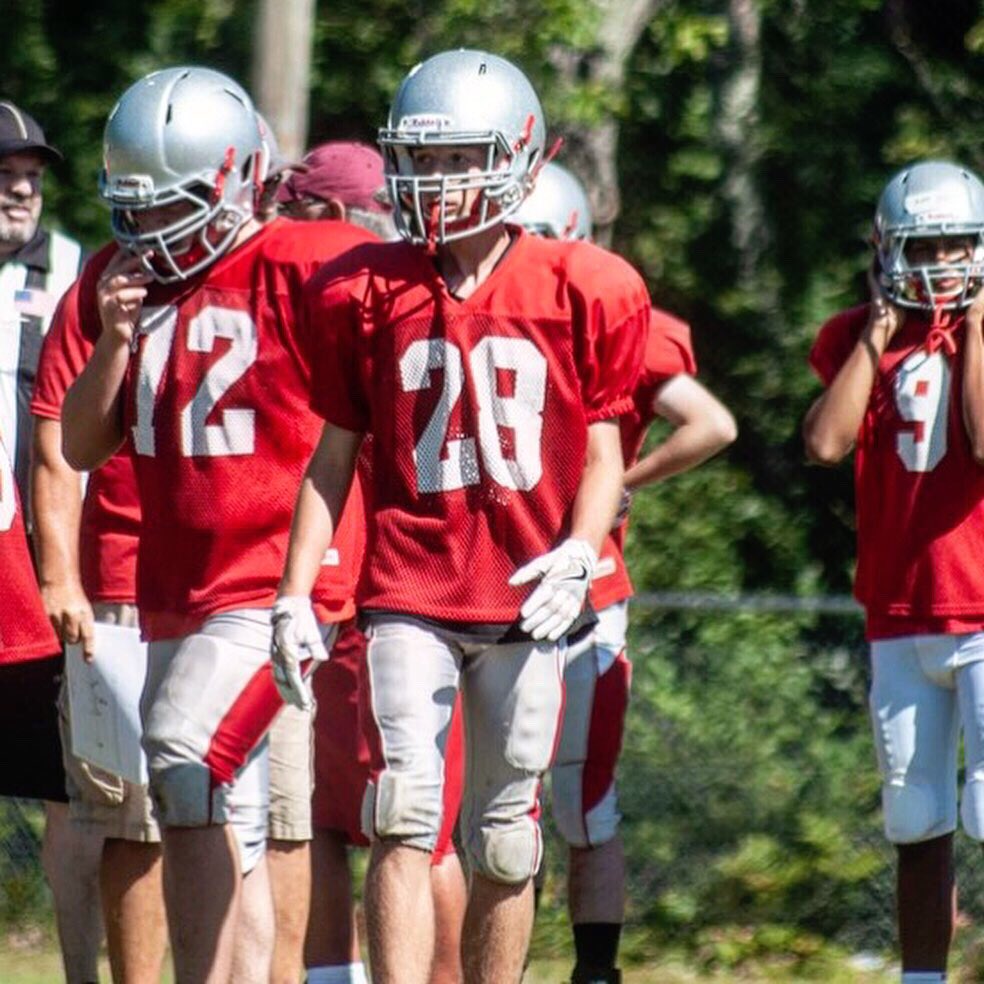 johnnabrooke's tweet photo. I watched this boy play today! #LaxCLB #MyLuc #sopofootball #mainefootball #redriotspride #keepworking #hands https://t.co/ETJ63c4pUP