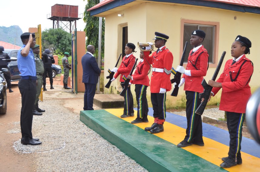 PoliceNG's tweet photo. IGP M.A Adamu, NPM, mni commissions @policeNG Force Education Administrative Office Complex at Dei-Dei, Abuja, reassures commitment to improving the Force Education System. 30th August, 2019. https://t.co/ZSt4ycLO28