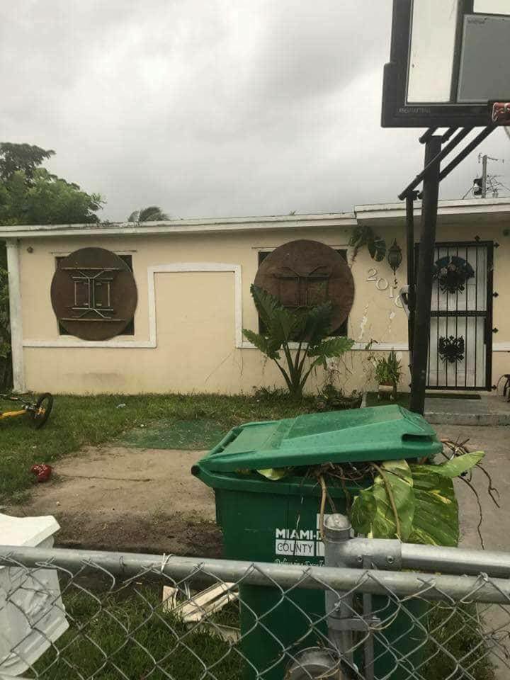 tiagostacos's tweet photo. Hialeah is ready for Dorian @OfficialJoelF https://t.co/I2rC5kBYE2