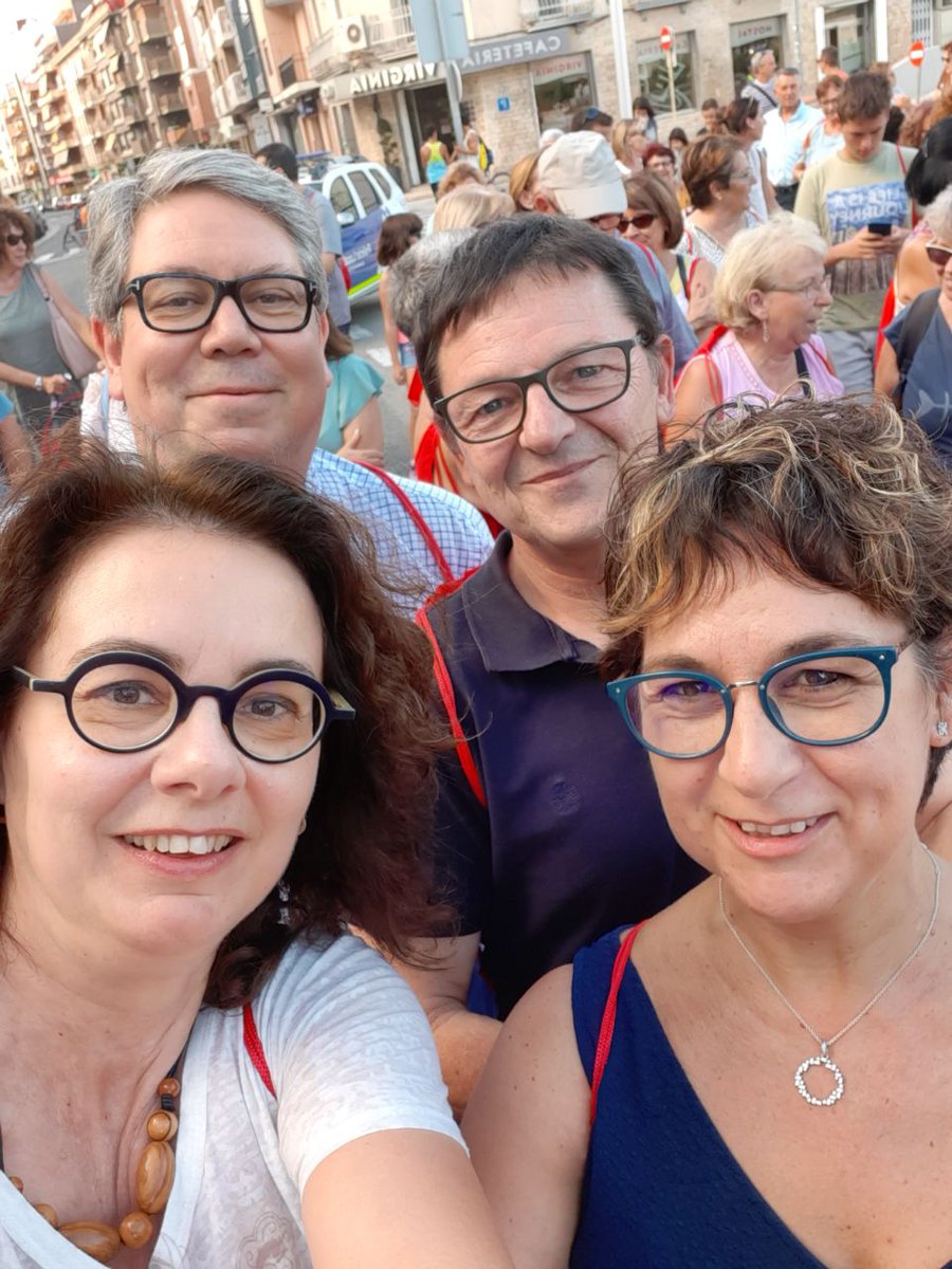 xavier_faura's tweet photo. Caminada solidària contra el càncer, activitats per la gent gran, pels xiquets, concert de la Banda Municipal de Música... Tortosa està ja en plena festa major, us desitjo que passeu unes bones festes tortosins i tortosines🎉
#cinta2019 #fdlc19 https://t.co/pmSsWTuWDW