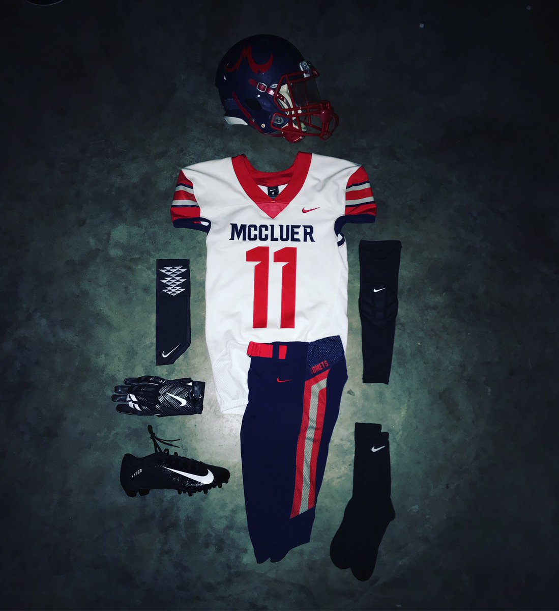 McCluer_FB's tweet photo. Week 1.
#DressCode #IceCheck #FootballSZN #FirstGame #FirstImpressions #GodsPlan #Faith #Hardwork #ProcessOverGoals #StayInTheMoment #LookGoodFeelGoodPlayGood https://t.co/b8vkgvSm9l