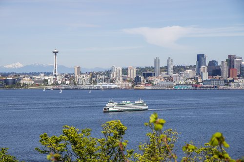 It's Pollution Prevention week! All week long, we'll be sharing tips to eliminate #pollution from your business & celebrating our community of businesses who are taking action to protect #PugetSound. Learn more at epa.gov/p2week 🌎🐋 #p2week