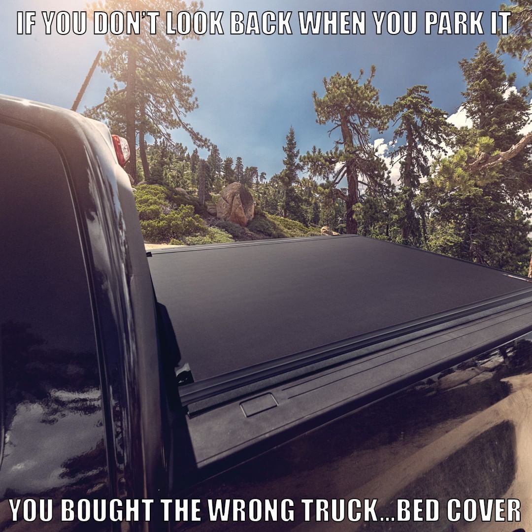TonneauCovers_'s tweet photo. A lil’ humor to start the #laborDay weekend! Who else is guilty of that double take? 😂

#TonneauCovers #TruckUpgrades #TruckLife #TruckAccessories #TruckCovers #TonneauCovers #TruckBedCovers #truckhumor #FunnyFriday #TGIF https://t.co/zGgx3wpllv