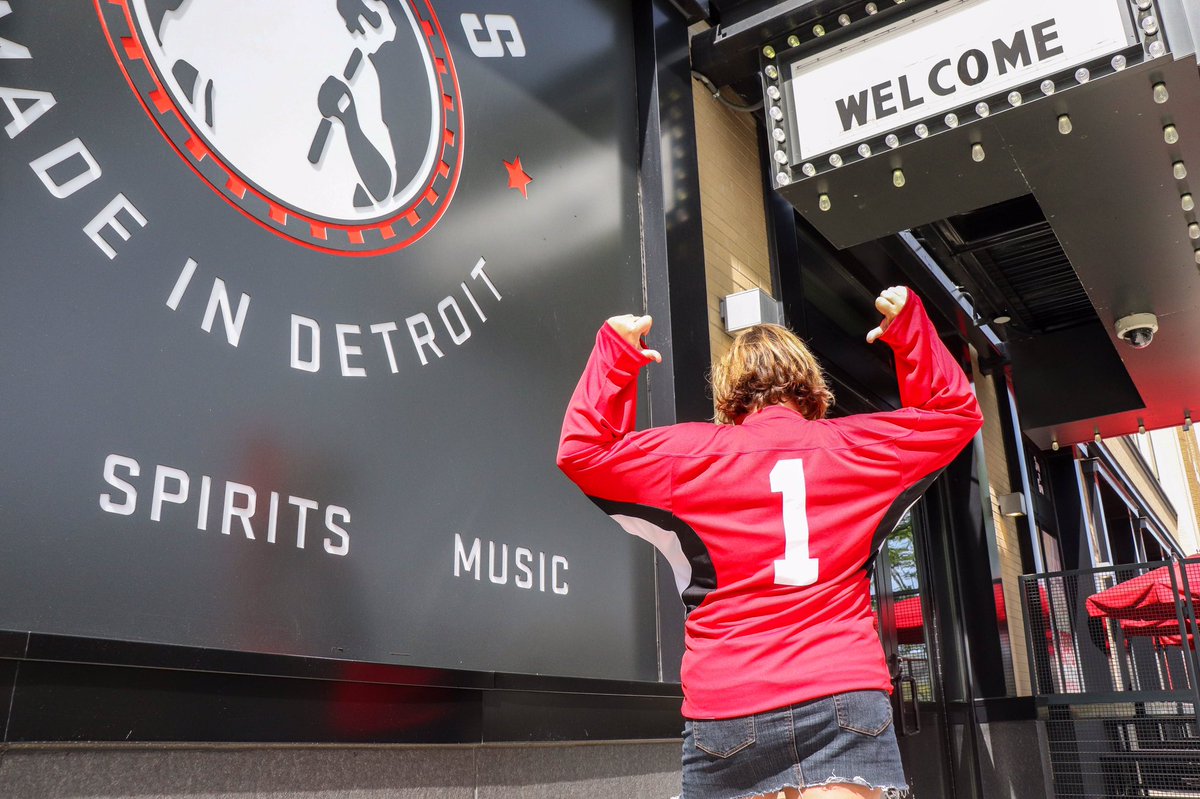 TheMixingBoard_'s tweet photo. LET’S 👏 GO 👏 RED 👏 WINGS! 👏
••••••
Happy Friday Detroit! 🤜Grab one of our limited release Kid Rock’s Made in Detroit own game day hockey jerseys🤛
#HowWeRockDetroit https://t.co/uU9idcvCzL