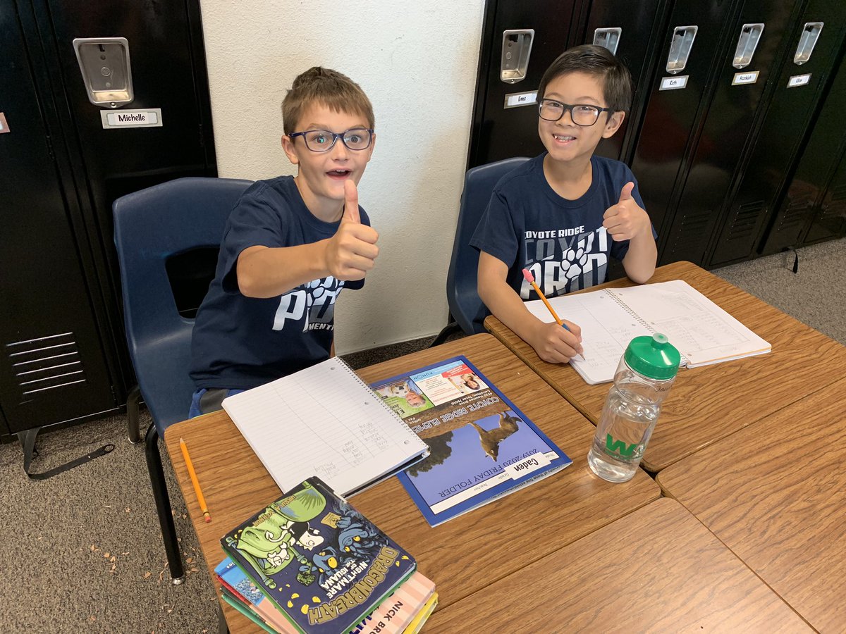 MsBellCRE's tweet photo. Using patterns to build and read words! #CREleads #LISDreads #LISDwrites https://t.co/4jJLhodxPp