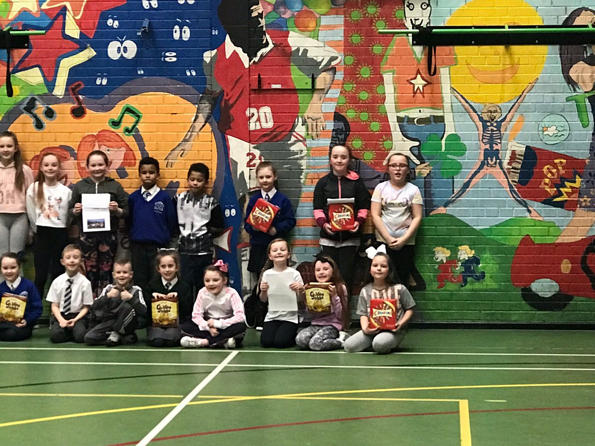 GrosvenorCommu2's tweet photo. Grosvenor Afterschool New Semester kicks off this Monday. Yayyyy 🙂🙂🙂Lots of Autumnal Learning and Fun coming up #watchthisspace #octoberchanges @divis_youth @angie_mervyn @JimD_67 @CllrBlack https://t.co/uukz2MSQri