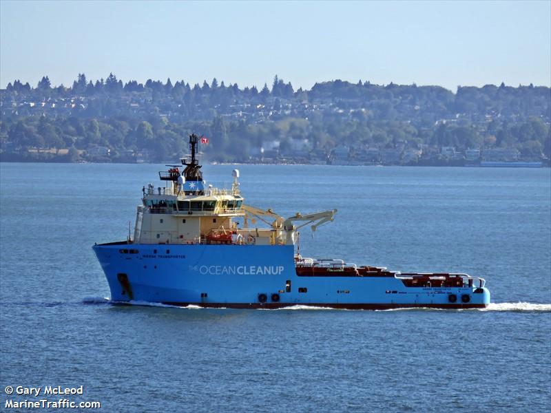 BoyanSlat's tweet photo. Our vessel just finished resupply and crew change in Vancouver, is heading back to the patch this afternoon https://t.co/cvoS5SEDY8 https://t.co/lYZcYfx1Qf