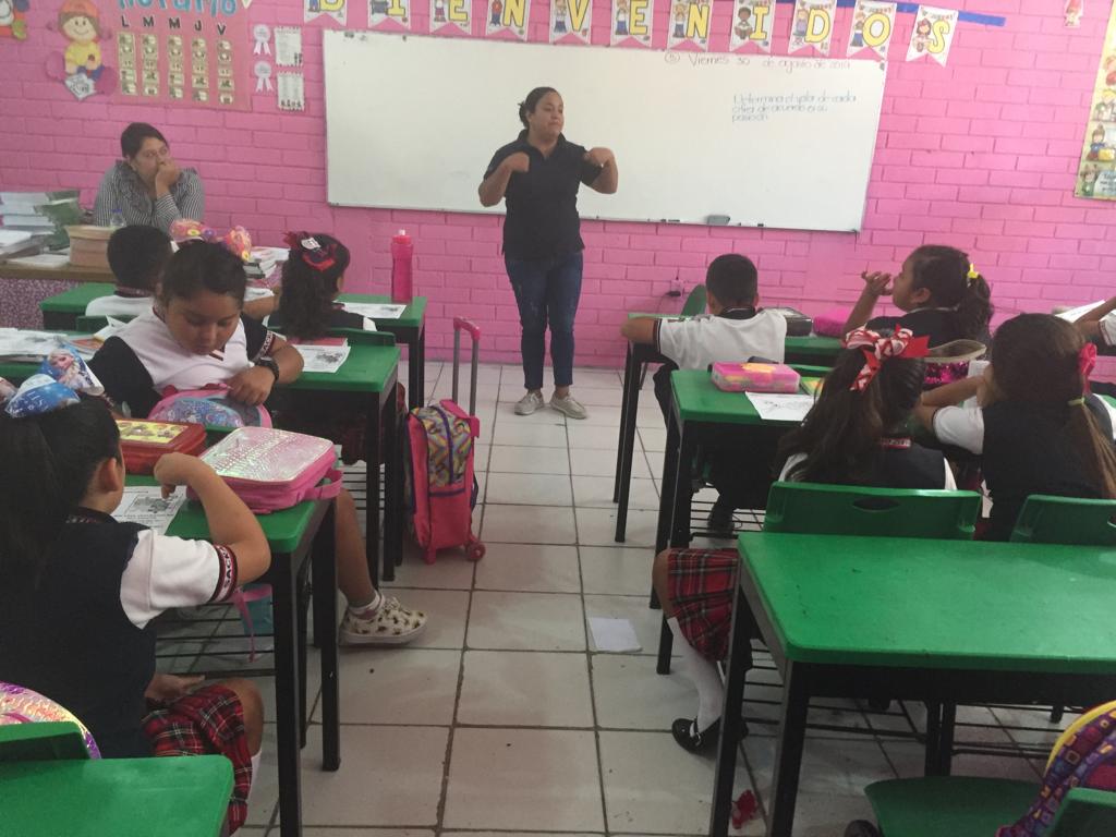 JS05COAH's tweet photo. #Platica para alumnos de escuela primaria en el municipio de Sacramento,Coah. #TranformandoNuestraEscuela @CoahuilaSS https://t.co/D7YMqZgKsi