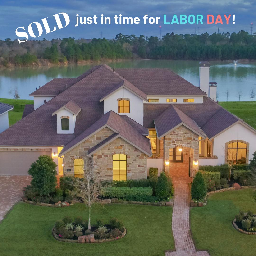 laurappowers's tweet photo. #SOLD 
23310 Vista de Tres Lagos, 77389

This Matt Powers custom home is #LakeLiving at its FINEST! 🛶 🎣 One sweet family will be enjoying this lake front home during Labor Day! 🎉 Looking to build your dream home?! 🏠 Let us help you!

#LPPG #KellerWilliamsRealtyTheWoodlands https://t.co/M6YzE9cwkM