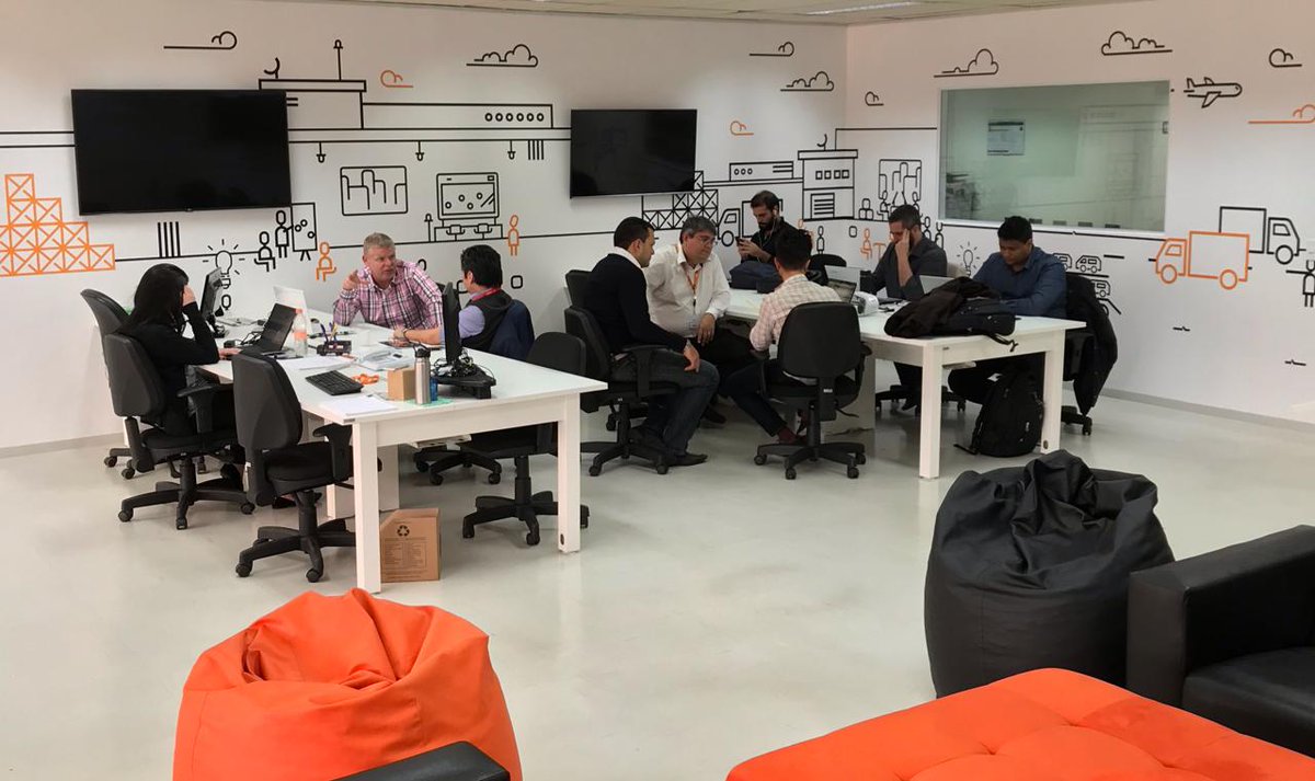 Innoscience_'s tweet image. Nos últimos dias aconteceu a Imersão do TegUp Ventures, o programa de conexão da Tegma com startups. Confira algumas fotos. Boa sorte para todos. 
#Innoscience #inovacao #consultoriaeminovacao #TegUpVentures #Tegma #logistica