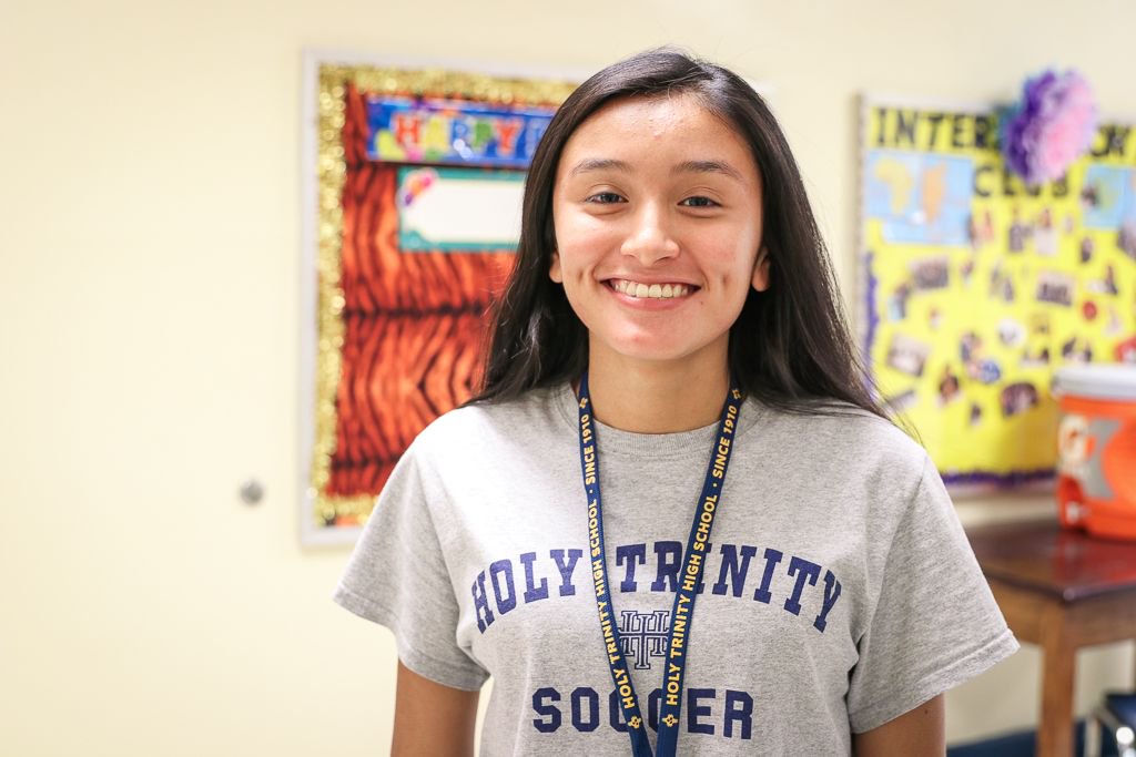 HolyTrinityChi's tweet photo. Atzihri Guido '20 visited Jordan for 4 weeks through @highsightchi and @FartherFdn. "The World History class at Holy Trinity prepared me to understand the region and the Muslim religion." She is taking honors classes and is in Girls' Soccer, NHS, SGA and SOS. #HumansofHT https://t.co/BA9bMN6PCz