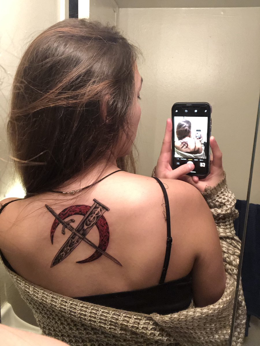 Cinabonn tweet media