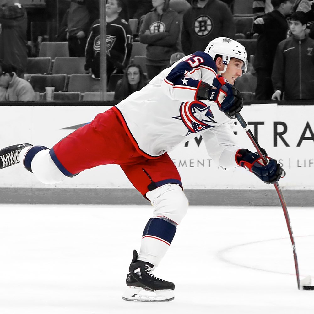 truetemperhcky's tweet photo. What does it mean when 150 NHL players and goaltenders rock our #TRUE Pro Custom Skates? It means there are 150 very happy pros in the @NHL. No sore feet here 🙅‍♂️🙅‍♀️ #teamTRUE #fitforperformance https://t.co/yLntZnVcOs