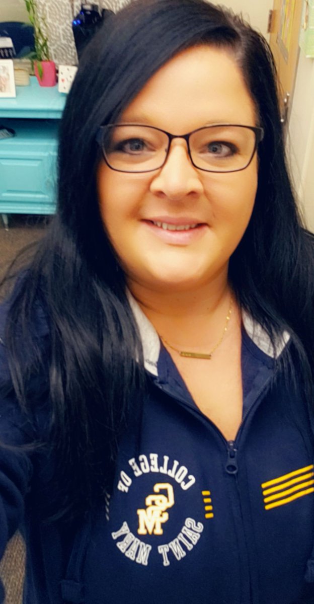Counselor_Rod's tweet photo. College Colors Day was successful! @OPS_McMillan students got great information on CCLR, information from Education Quest, &amp; created pennants for their favorite college. Proud to wear my @CSM_Omaha shirt &amp; share my experience! #NationalCollegeColorsDay  #opsproud #csmalumni https://t.co/vnOCwXWftD