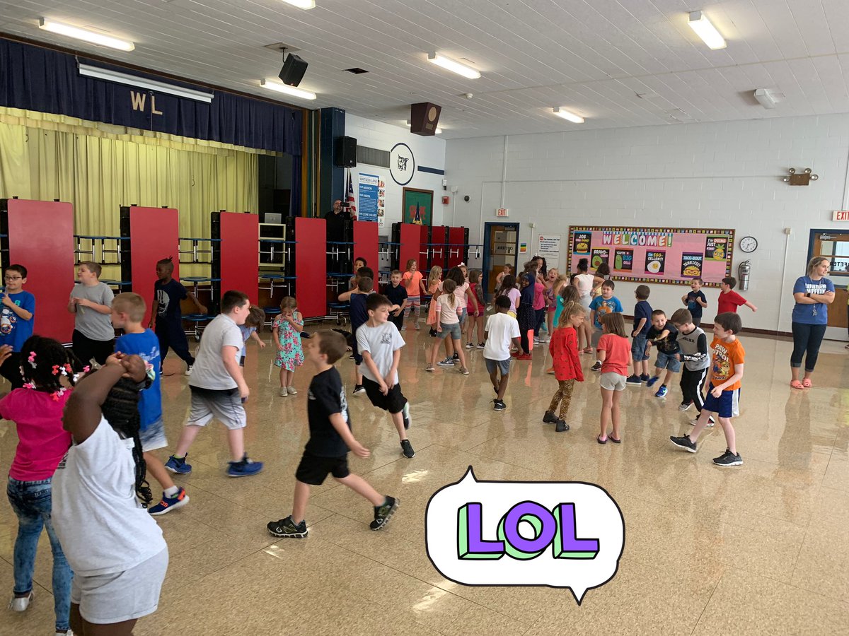 WatsonLane069's tweet photo. Nothing better than to end your week with a #WatsonLane dance party! https://t.co/5tS33xbbfi